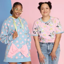 LOUNGEFLY Minnie And Daisy Pastel Polka Dot Unisex Tee -Animation Bag Store FgPywrnsA3iDudQ8WTleaMymrj5VyTMEnbSmXyHo