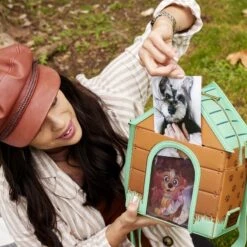 LOUNGEFLY I Heart Disney Dogs Dog House Triple Lenticular Figural Crossbody Bags -Animation Bag Store RCe6LoWzuruAHK0Rdyq9vuMlE7mV4ryI2U2PWZZd